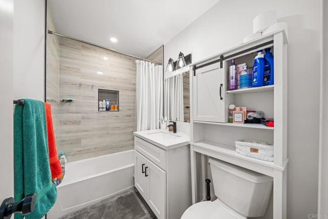 Image 11 of 38 For 6511 Wunderlin Avenue