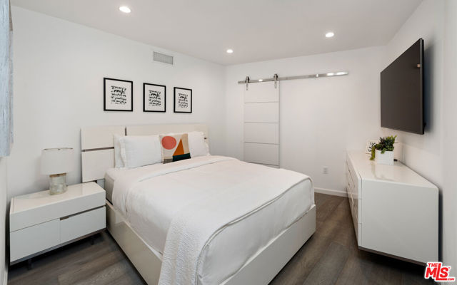 1672 Mountcrest Avenue, Los Angeles, California 90069, 3 Bedrooms Bedrooms, ,3 BathroomsBathrooms,Single Family Residence,For Sale,Mountcrest,24348305