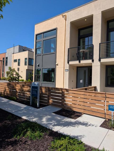 11050 Maple Place, Saratoga CA: https://media.crmls.org/mediaz/08149a1d-4922-4ae4-a402-623ed5005957.jpg