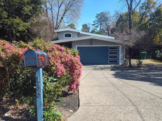 136 Lorie Court, Walnut Creek CA: https://media.crmls.org/mediaz/0814cecb-5120-460e-af9d-801e053124e7.jpg