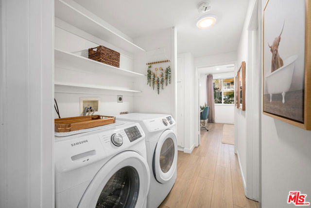 1520 Camden Avenue, Los Angeles CA: https://media.crmls.org/mediaz/08152229-bbba-4e75-b52d-ccac555c45b9.jpg