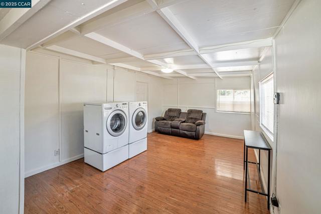 389 James St, Livermore CA: https://media.crmls.org/mediaz/0815c1b2-d178-42ad-9cc6-ac184ef7f437.jpg