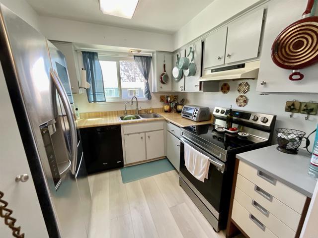 Detail Gallery Image 13 of 39 For 3631 Brandywine St, Oceanside,  CA 92057 - 2 Beds | 1/1 Baths