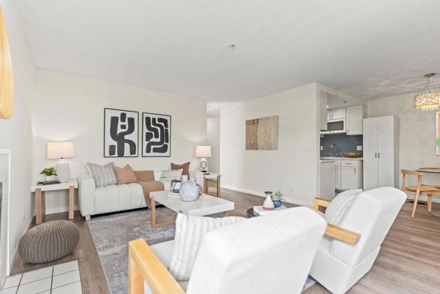 25192 Copa Del Oro Drive, Hayward CA: https://media.crmls.org/mediaz/0817c09b-f2fd-422b-b593-62a6e34c0909.jpg