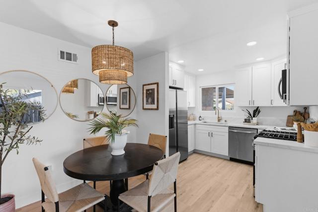 Detail Gallery Image 7 of 23 For 6729 Mezin Way, San Diego,  CA 92114 - 4 Beds | 1/1 Baths