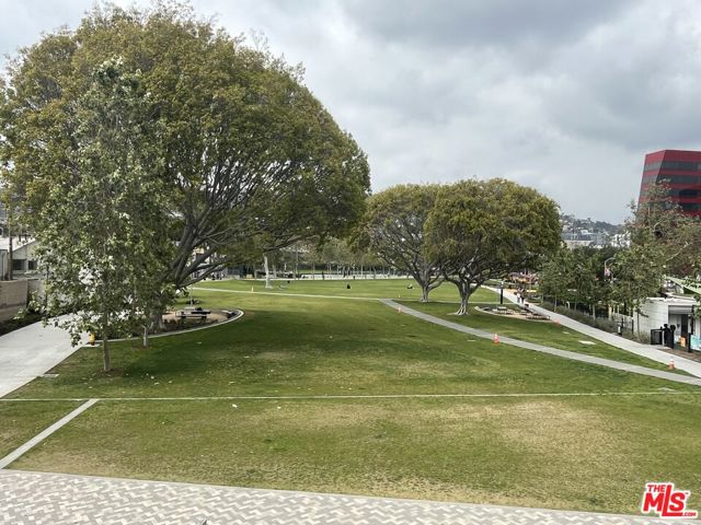 WeHo Park - 2 Blocks