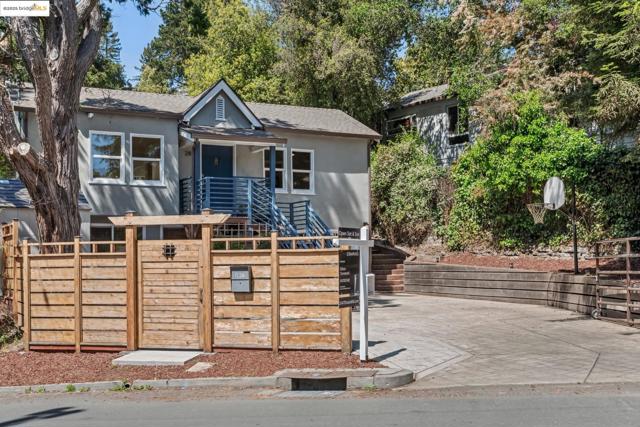 2847 Shasta Rd, Berkeley CA: https://media.crmls.org/mediaz/081abb0d-235f-4fe3-8b73-dc84c8d97522.jpg