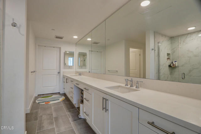 Detail Gallery Image 16 of 35 For 2810 Wagon Wheel Rd #304,  Oxnard,  CA 93036 - 4 Beds | 2/1 Baths