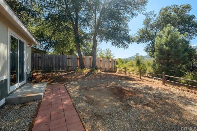 1645 Frisius Drive, Julian CA: https://media.crmls.org/mediaz/081da22a-8da8-411c-b27d-06a867d8354a.jpg