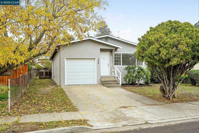 328 Norman Ave, Concord CA: https://media.crmls.org/mediaz/081e2eeb-3985-43fa-99c0-094a57e78095.jpg