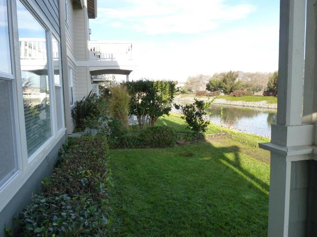 1065 Rockport Avenue, Redwood City CA: https://media.crmls.org/mediaz/081e4487-2f16-486b-98f1-dd03e2dd7b0c.jpg