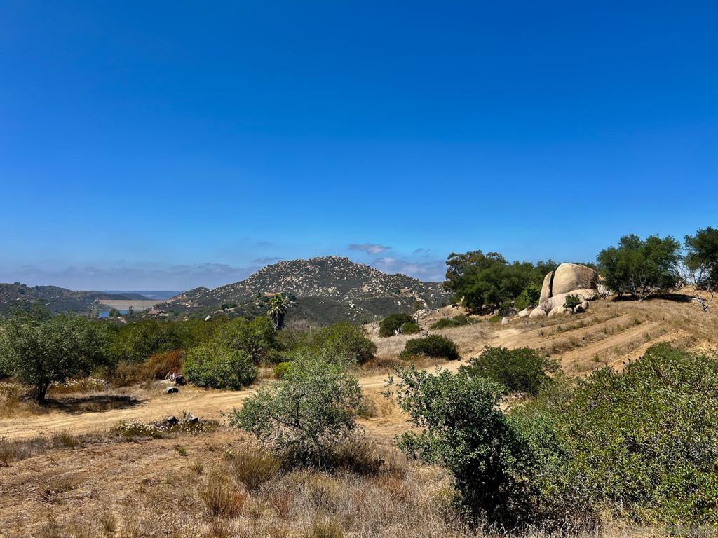 MLS #250037285SD image #17