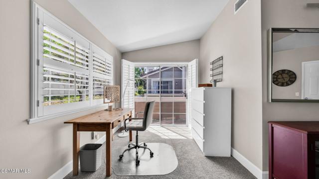 30972 Minute Man Way, Westlake Village CA: https://media.crmls.org/mediaz/081f2097-a10e-47a5-aa85-a4fb46c155c7.jpg