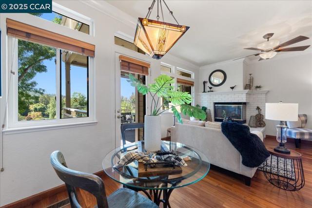 5501 Terra Granada Dr, Walnut Creek CA: https://media.crmls.org/mediaz/081f6772-45ec-41f7-9056-e735a9f8d4e1.jpg