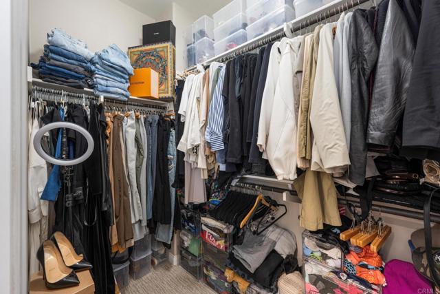 16234 Veridian Circle, San Diego CA: https://media.crmls.org/mediaz/081fa21c-5d60-4028-b26e-2b36bf4b0449.jpg