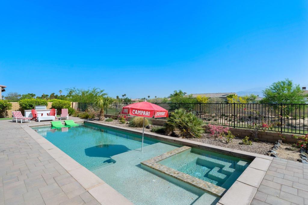 MLS #219136505DA image #5