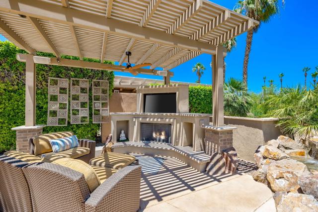 48170 Hjorth Street, Indio CA: https://media.crmls.org/mediaz/081fdd4c-6c24-4c78-84aa-3b9893d9aaf1.jpg