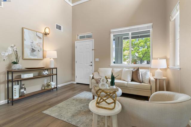 Image 8 of 60 For 6953 Bear Creek Dr