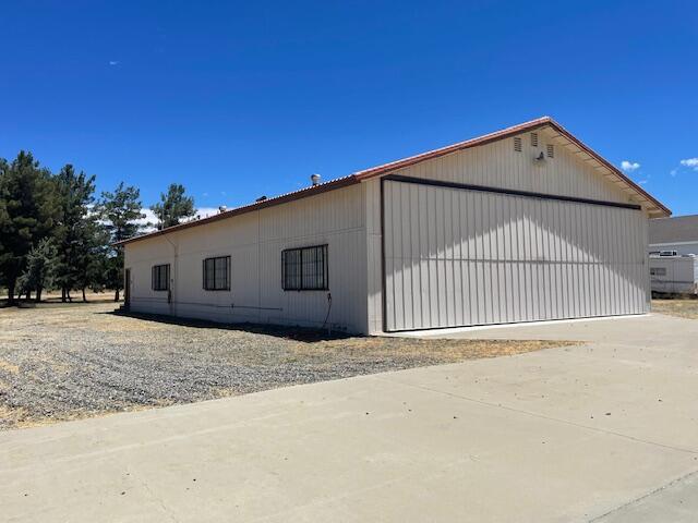 49275 Flightline Way, Aguanga CA: https://media.crmls.org/mediaz/08218116-91c9-48e0-aa1d-4ea58bfd5f00.jpg