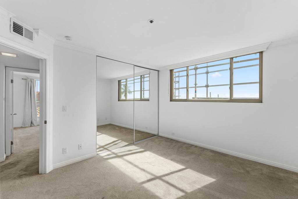 3939 Illinois St - photo 16