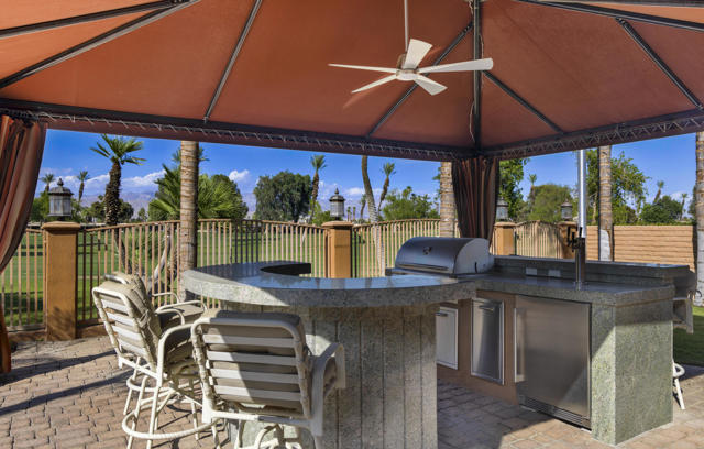 79100 Montego Bay Drive, Bermuda Dunes CA: https://media.crmls.org/mediaz/0821fa42-0d33-4d5a-a919-dc3a1cef079d.jpg