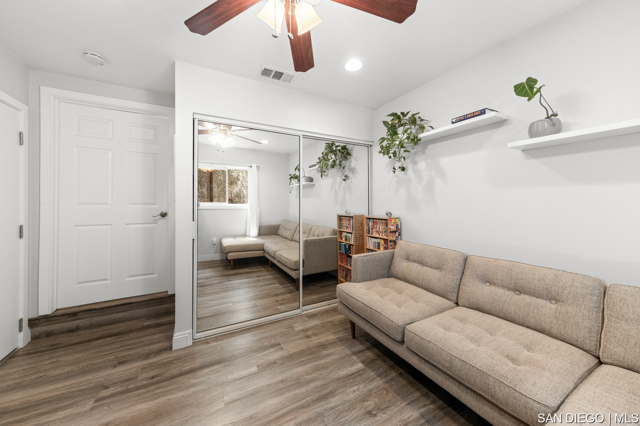 619 Maydee ST, Duarte CA: https://media.crmls.org/mediaz/082318fc-5b80-4c07-b859-6657e9aa7a1c.jpg