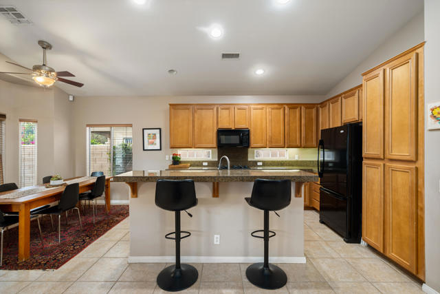 45595 Banff Springs Street, Indio CA: https://media.crmls.org/mediaz/08234fb7-6254-4bb8-84c0-de121fc2edcb.jpg