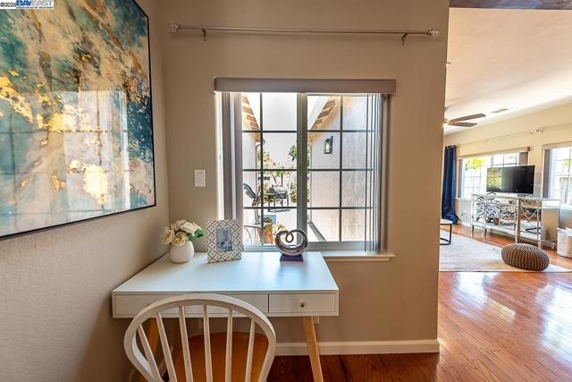 32409 Elizabeth Way, Union City CA: https://media.crmls.org/mediaz/08235216-fb05-4483-9928-c8adacd02de9.jpg