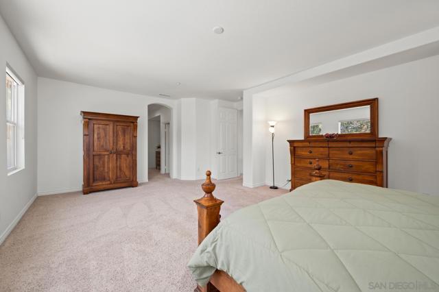 1272 Chateau Montelena, Bonsall CA: https://media.crmls.org/mediaz/0823a892-7b23-4ec3-8bb4-08ab8cfe1884.jpg