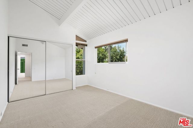 2276 Westridge Road, Los Angeles CA: https://media.crmls.org/mediaz/0823d2a3-d337-495a-93e8-8ac3f361109c.jpg
