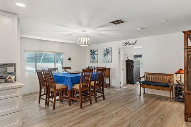 Detail Gallery Image 12 of 59 For 276 N El Camino Real #139,  Oceanside,  CA 92058 - 2 Beds | 2 Baths