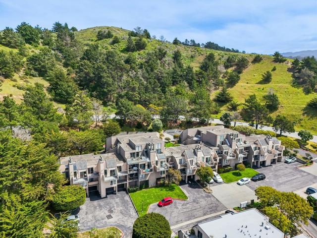 415 Roberts Road, Pacifica CA: https://media.crmls.org/mediaz/08247b63-2cd9-4567-b695-4e8b56eed885.jpg