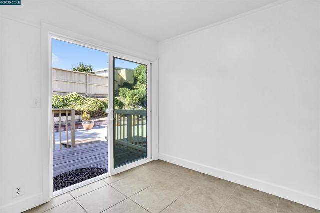 948 Jones Ave, Pinole CA: https://media.crmls.org/mediaz/082493f9-b9e8-4962-a296-a27519efb511.jpg