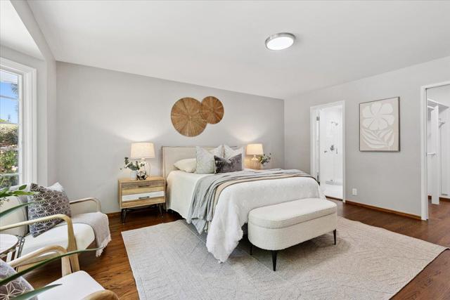 471 Claremont Way, Menlo Park CA: https://media.crmls.org/mediaz/08257885-3e10-446e-bd11-1e68a95acaf7.jpg