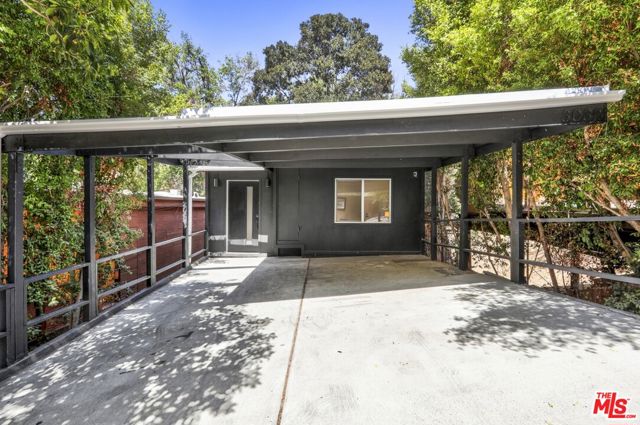 3032 Valevista Trail, Los Angeles, CA 90068