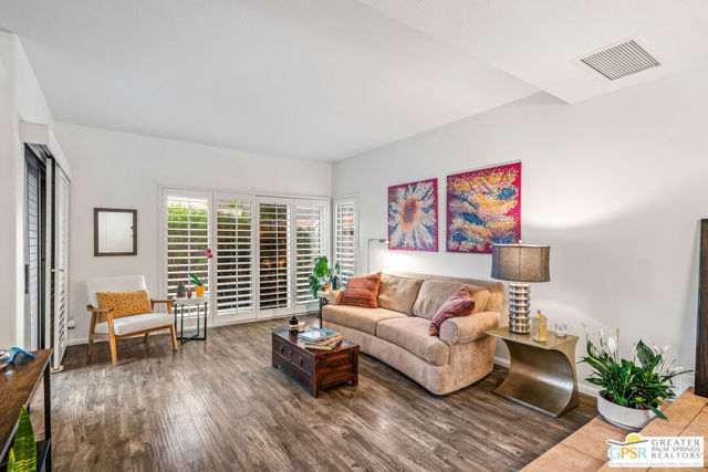 71824 Eleanora Lane, Rancho Mirage CA: https://media.crmls.org/mediaz/082792e3-8217-4124-a94e-fdc552ec9594.jpg