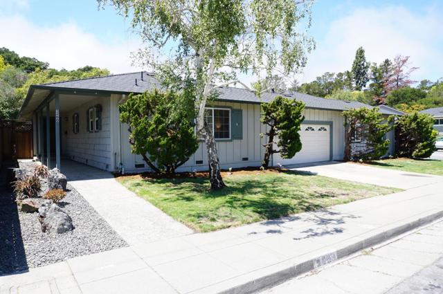 1401 Woodberry Avenue, San Mateo CA: https://media.crmls.org/mediaz/0827ee0f-dc86-484a-9d2e-813a8e924182.jpg