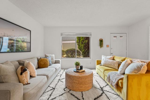 1136 Callas Lane, Capitola CA: https://media.crmls.org/mediaz/08281224-080f-4ae9-82a1-fd58eddfae1c.jpg