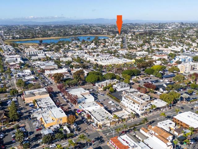 2525 Jefferson Street, Carlsbad CA: https://media.crmls.org/mediaz/0829ea4a-494a-42cc-8e7f-f90b6dbfdc57.jpg