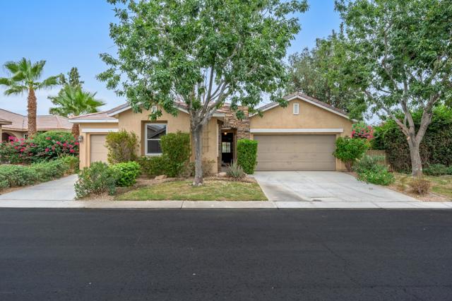 49335 Douglas Street, Indio CA: https://media.crmls.org/mediaz/082a785d-4a63-4a2e-b012-7670bc028294.jpg