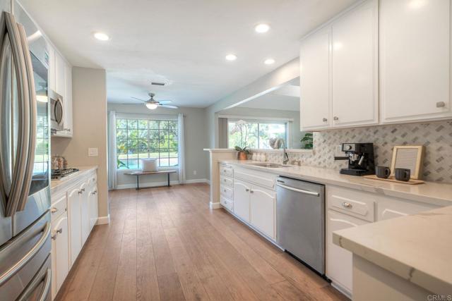 Detail Gallery Image 12 of 40 For 1234 Lupine Hills Dr, Vista,  CA 92081 - 4 Beds | 2/1 Baths