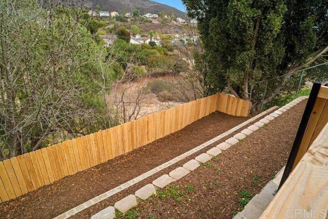 13837 Paseo Cardiel, San Diego CA: https://media.crmls.org/mediaz/082bb347-4894-4e1e-b7f0-1b4827efcd59.jpg