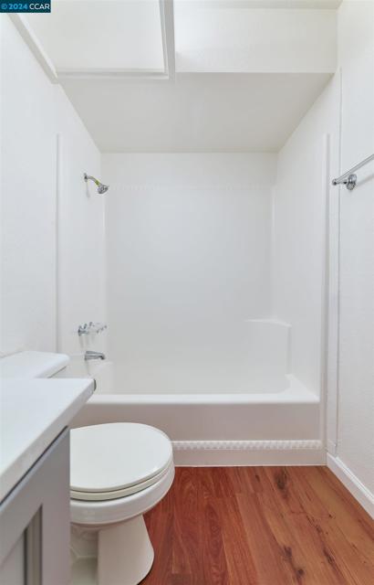 Image 13 of 23 For 1215 Kenwal Rd  D