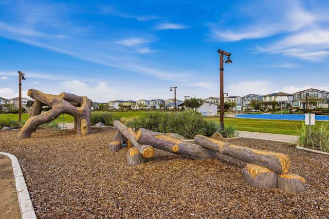 Detail Gallery Image 31 of 35 For 27933 Autumn Ct, Valley Center,  CA 92082 - 4 Beds | 3 Baths