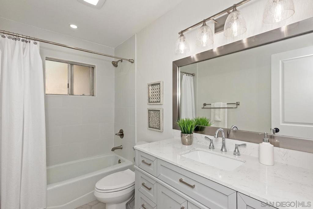 MLS #250043037SD image #29