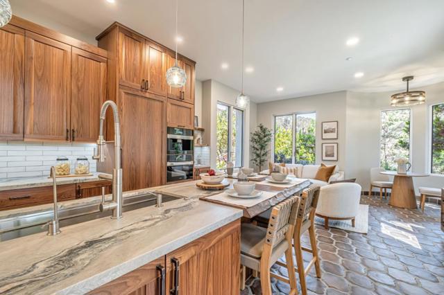 125 Zanzibar Drive, Aptos CA: https://media.crmls.org/mediaz/082e3167-b834-42f2-8218-e75a52831377.jpg