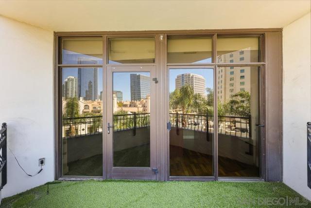 700 W Harbor, San Diego CA: https://media.crmls.org/mediaz/082e56f4-7e6a-4632-b6cf-76f2d02a6605.jpg