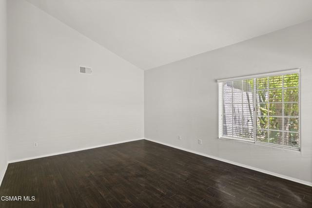 41985 Hemingway Court, Palm Desert CA: https://media.crmls.org/mediaz/082e926b-4253-4d76-8d9e-7e39e9045957.jpg