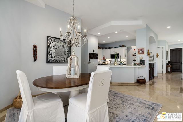 47925 Via Livorno, La Quinta CA: https://media.crmls.org/mediaz/082f3d25-0a13-4d1a-87a9-36a7e10372c7.jpg