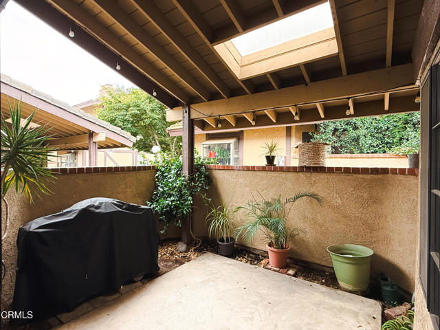 201 N Granada Avenue, Alhambra CA: https://media.crmls.org/mediaz/082ff550-2408-4eef-adb5-1f47fe05bcac.jpg